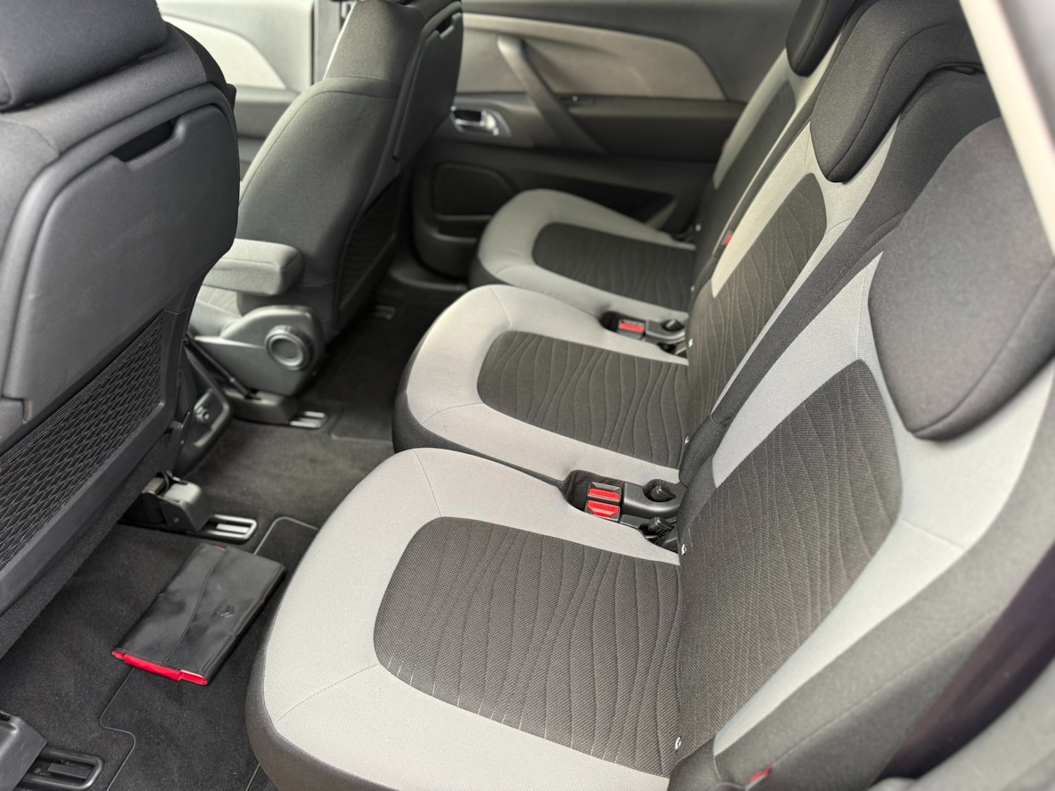 Used Citroen C4 Picasso 2013 for sale - 76221915: Photo 13