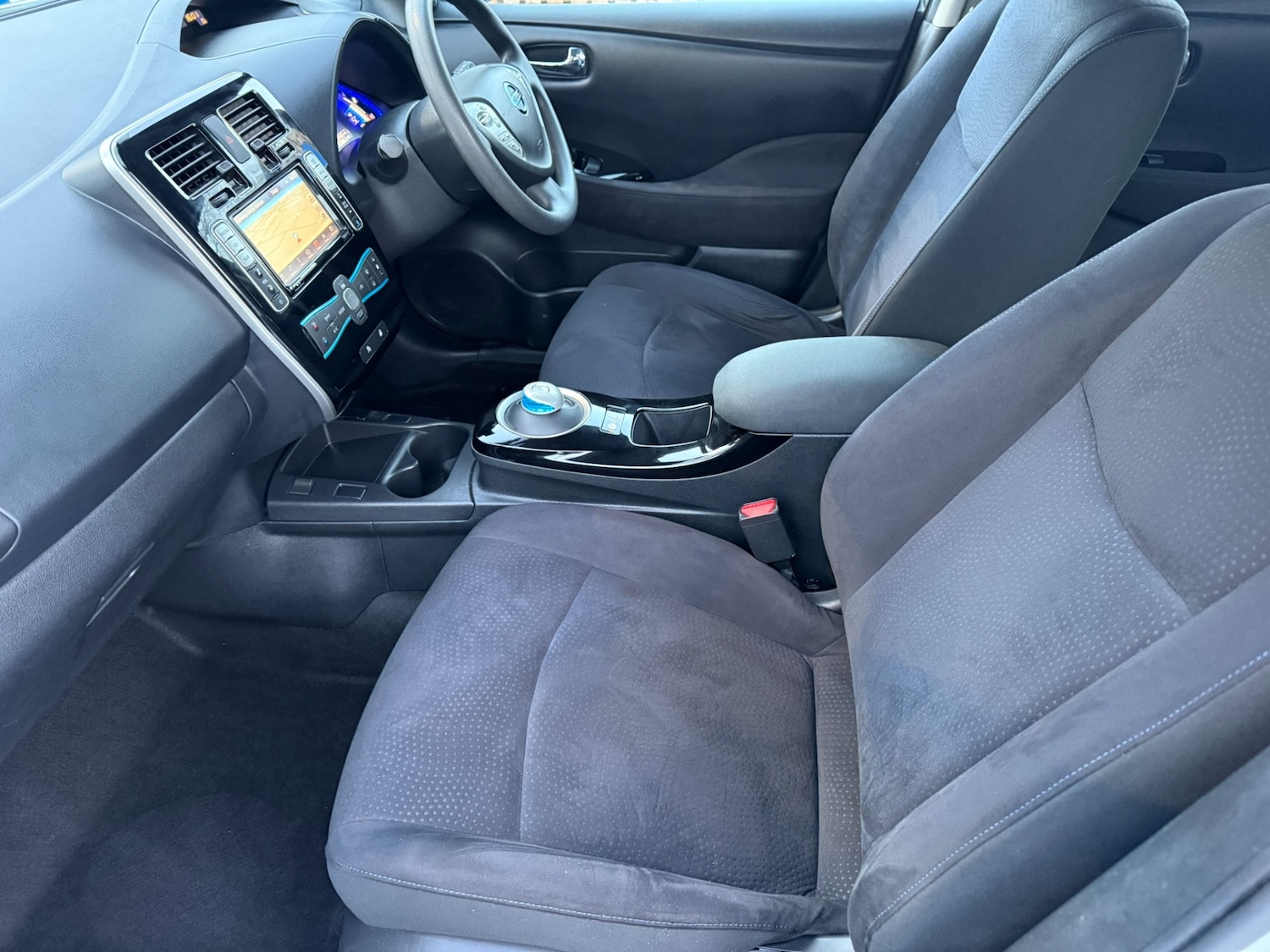 Used Nissan Leaf 2017 for sale - 77113163: Photo 10