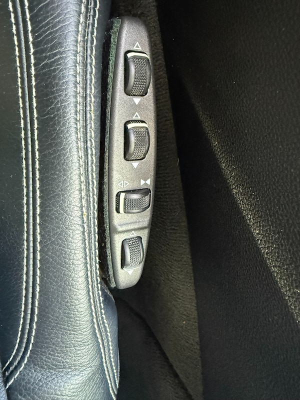 Used Mercedes-Benz E Class 2013 for sale - 75056471: Photo 21