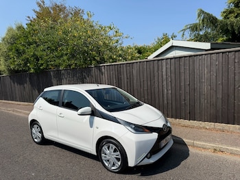 Used Toyota AYGO 2016 for sale - 79537568: Photo