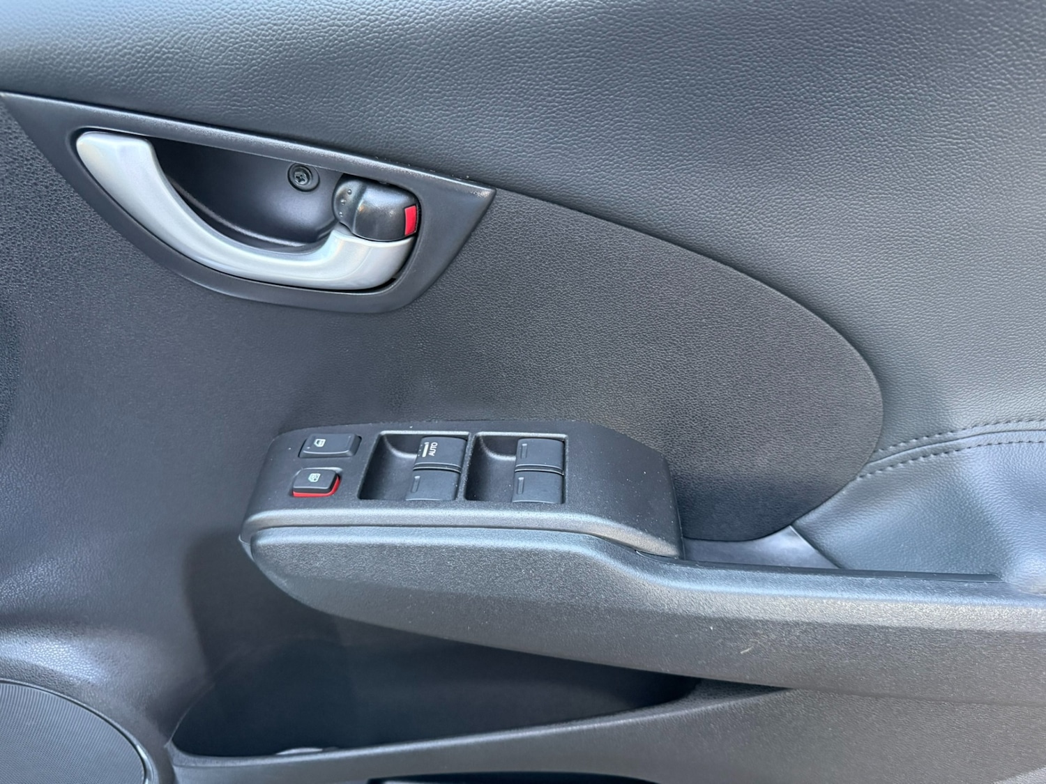 Used Honda Jazz 2012 for sale - 77896801: Photo 18