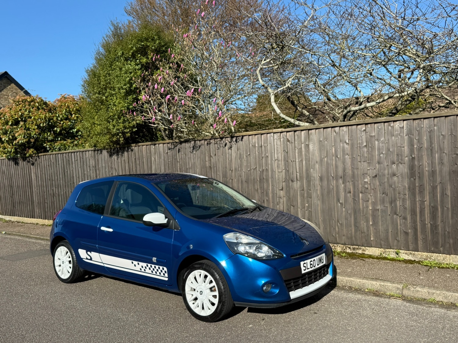 Used Renault Clio 2010 for sale - 77901047: Photo 4