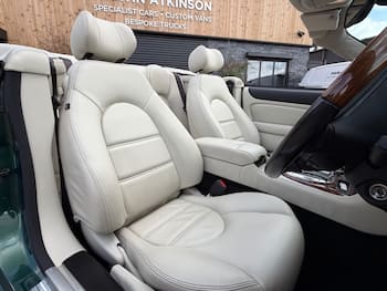 Used Jaguar XK8 2006 for sale - 79650986: Photo