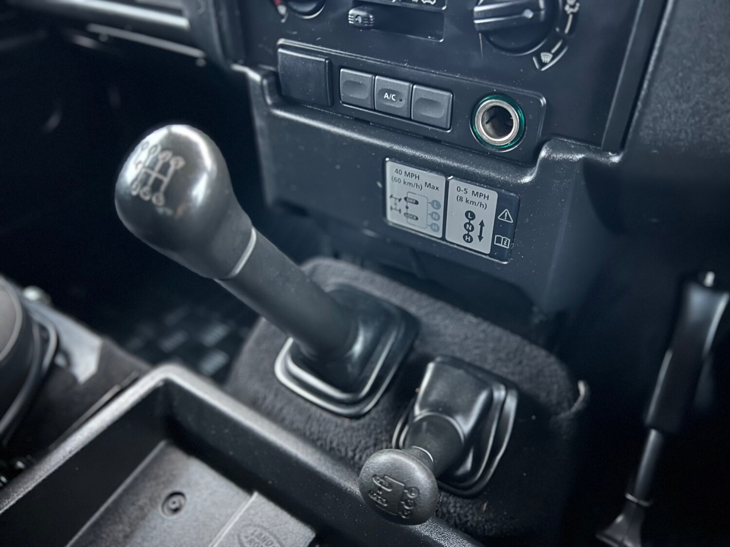 Used Land Rover Defender 2009 for sale - 76908267: Photo 14