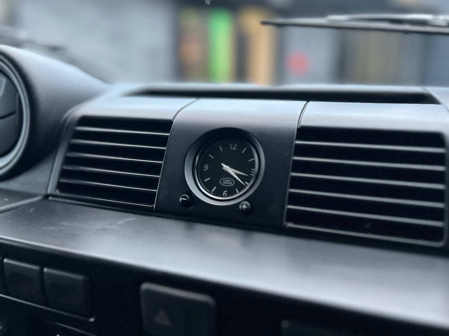 Used Land Rover Defender 2009 for sale - 76908267: Photo 5