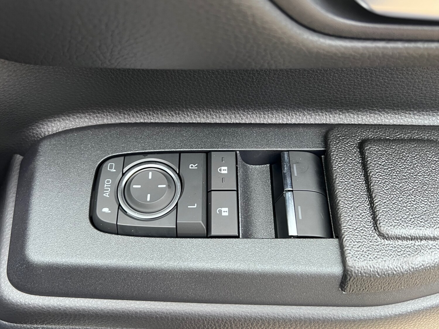 Used Toyota Landcruiser 2025 for sale - 76101448: Photo 24
