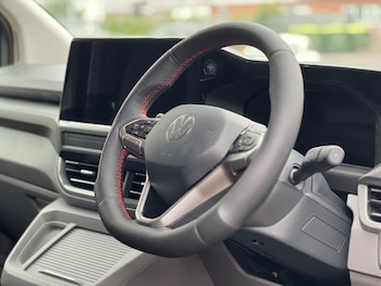 Used Volkswagen Transporter 2026 for sale - 79150479: Photo