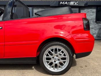 Used Volkswagen Golf 2001 for sale - 75641015: Photo
