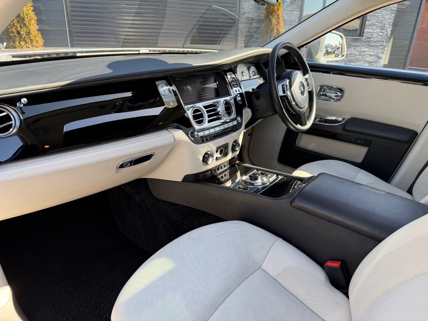 Used Rolls-Royce Ghost 2012 for sale - 77931188: Photo 25