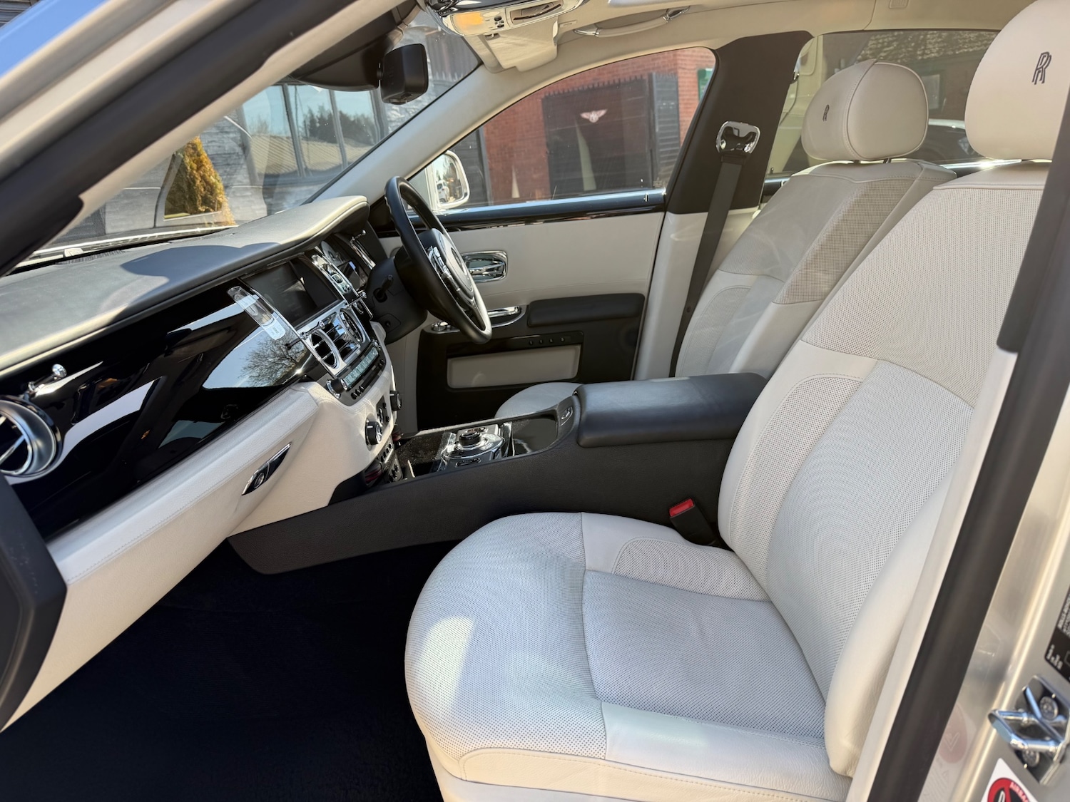 Used Rolls-Royce Ghost 2012 for sale - 77931188: Photo 26