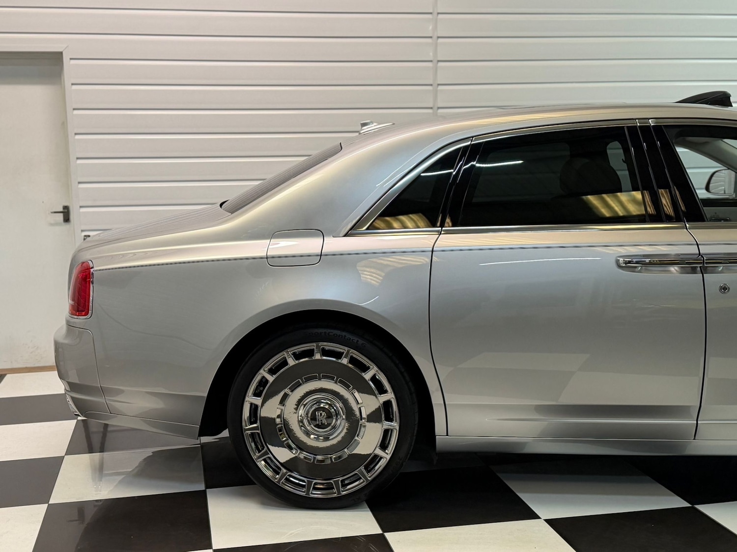 Used Rolls-Royce Ghost 2012 for sale - 77931188: Photo 3