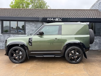 Used Land Rover Defender 2026 for sale - 78614084: Photo