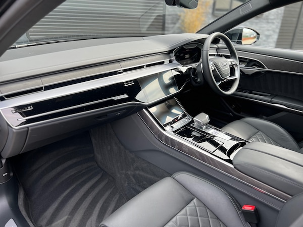 Used Audi A8 2022 for sale - 74333444: Photo 2