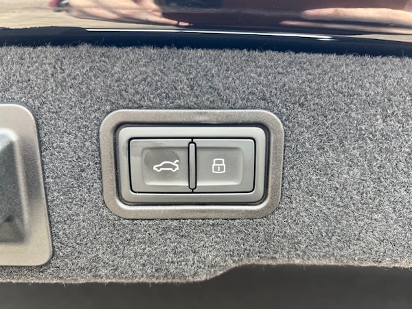 Used Audi A8 2022 for sale - 74333444: Photo 32