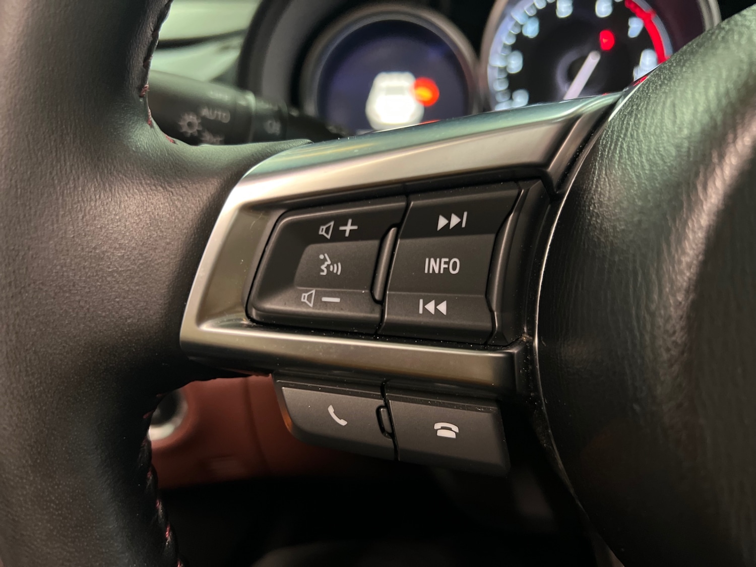 Used Mazda MX-5 2017 for sale - 76979936: Photo 30