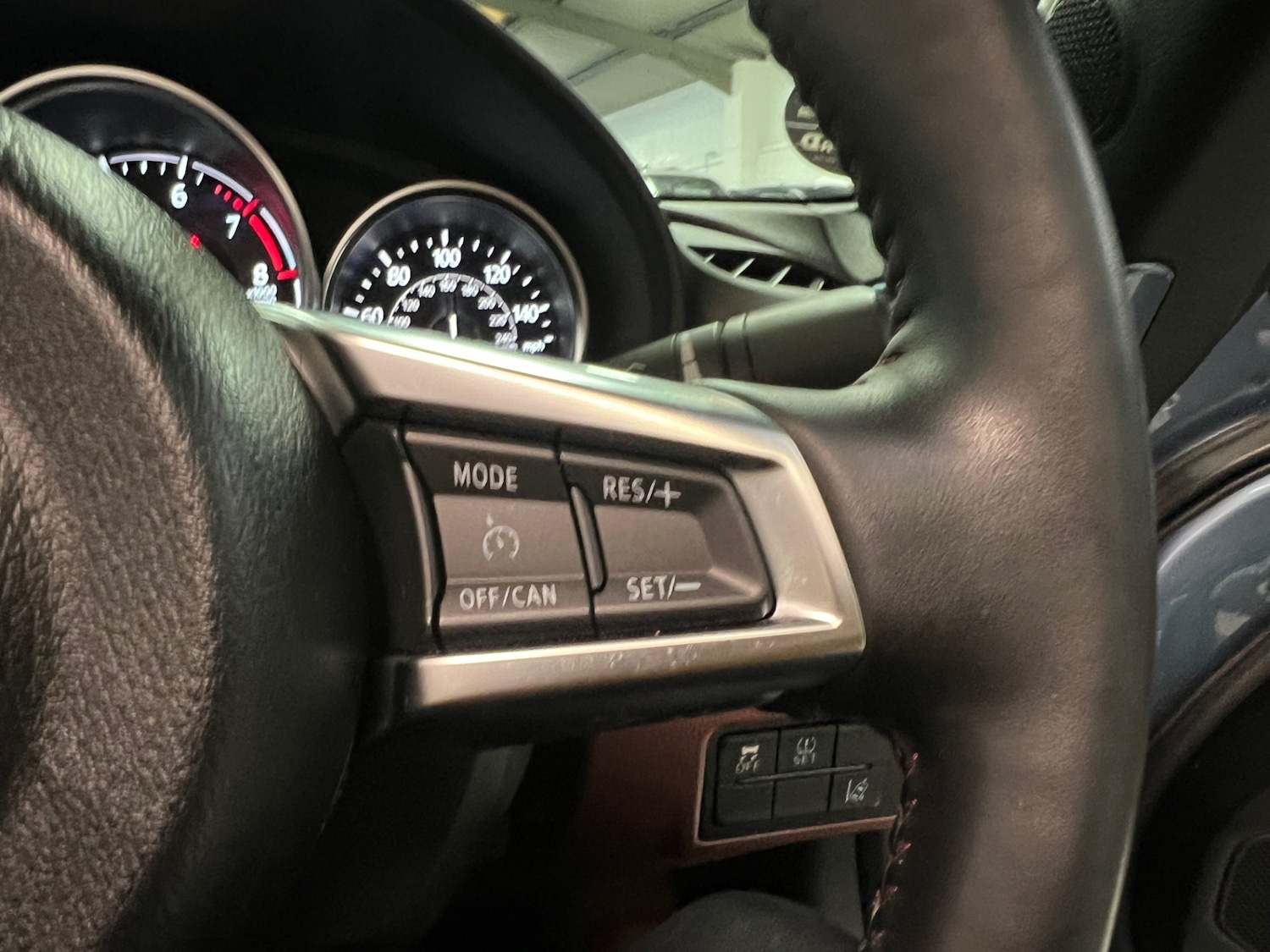 Used Mazda MX-5 2017 for sale - 76979936: Photo 34