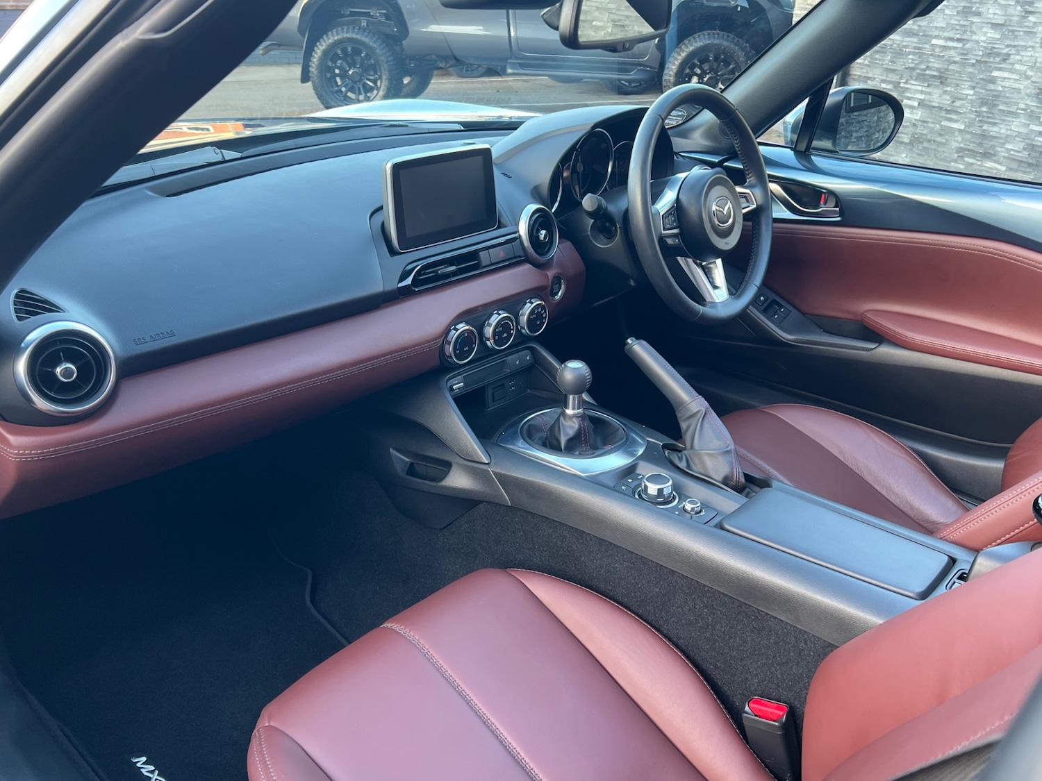Used Mazda MX-5 2017 for sale - 76979936: Photo 8