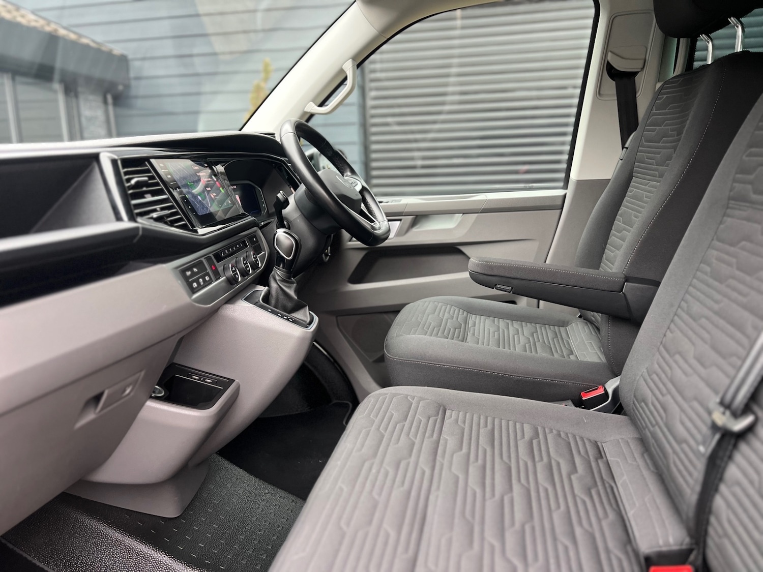 Used Volkswagen Transporter Shuttle 2023 for sale - 77406178: Photo 13