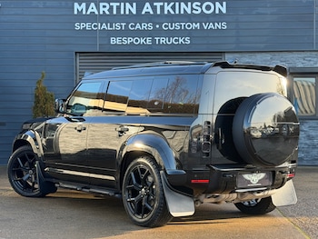 Used Land Rover Defender 2023 for sale - 77350434: Photo