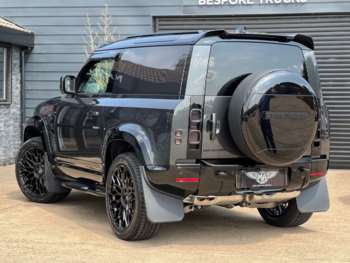 Used Land Rover Defender 2025 for sale - 74782617: Photo