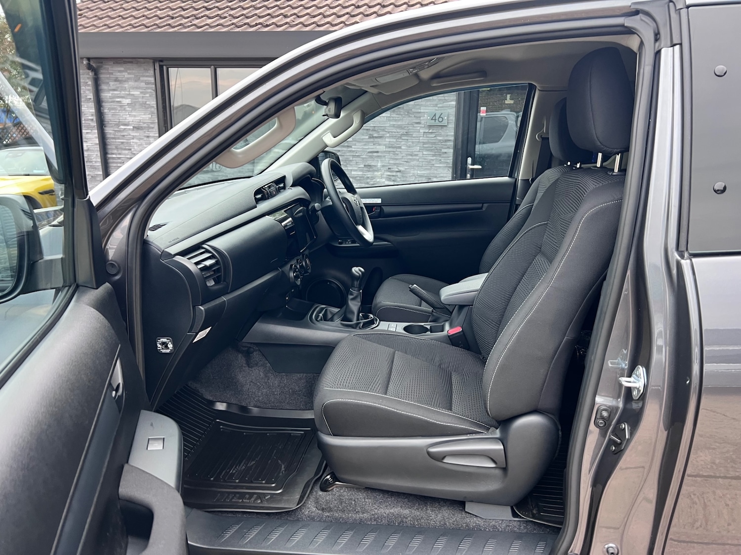 Used Toyota Hilux 2025 for sale - 76149857: Photo 21