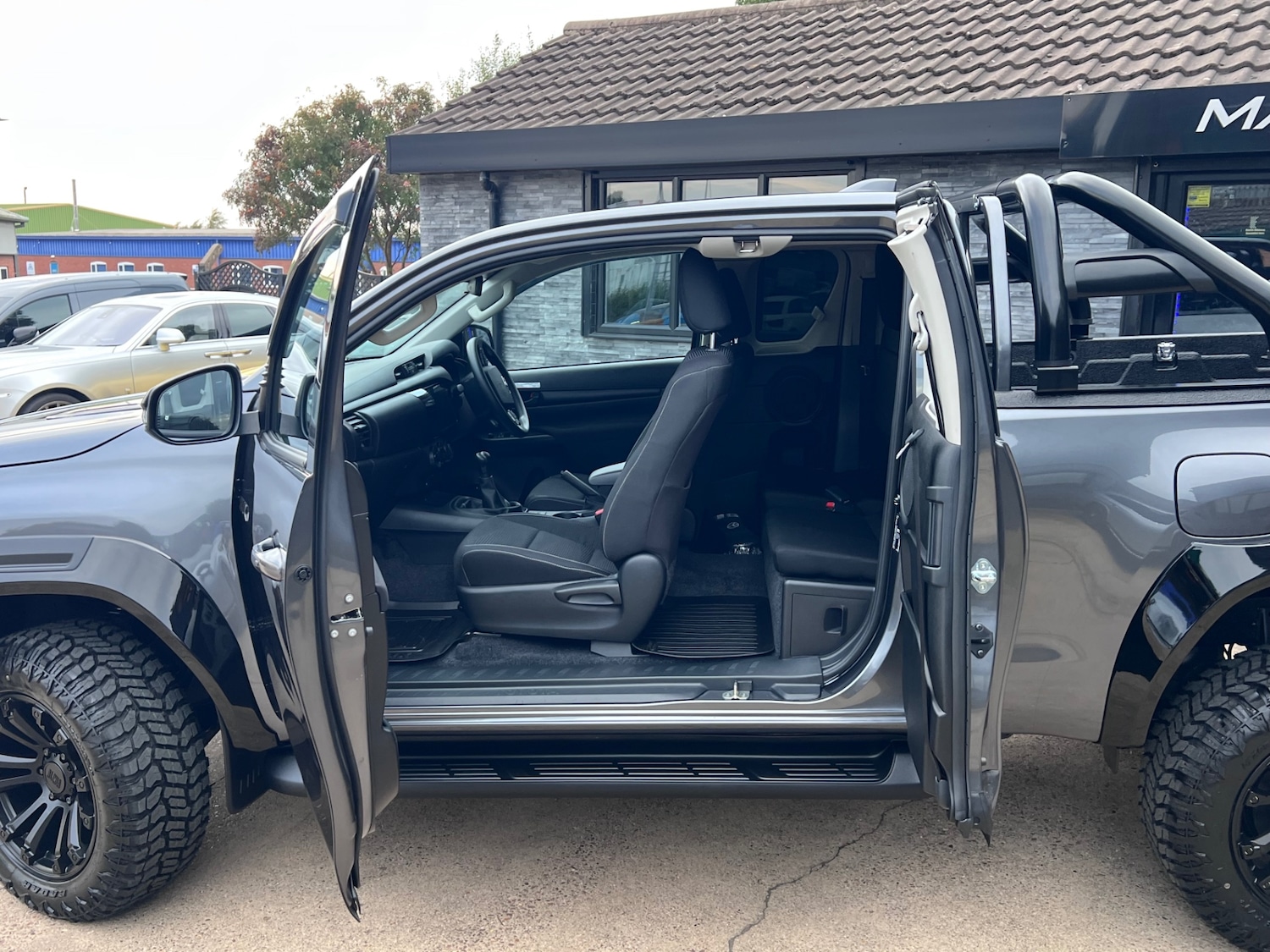 Used Toyota Hilux 2025 for sale - 76149857: Photo 27