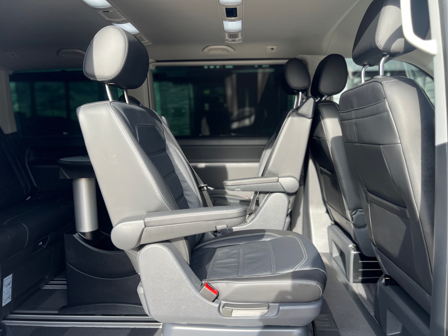 Used Volkswagen Caravelle 2022 for sale - 76383219: Photo 6