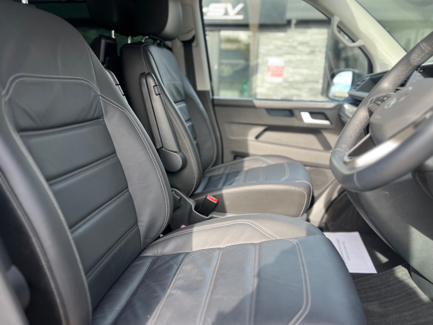 Used Volkswagen Caravelle 2022 for sale - 76383219: Photo 7