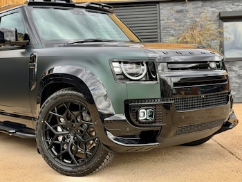 Used Land Rover Defender 2026 for sale - 79418125: Photo