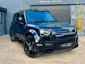 Used Land Rover Defender 2025 for sale - 74263962: Photo