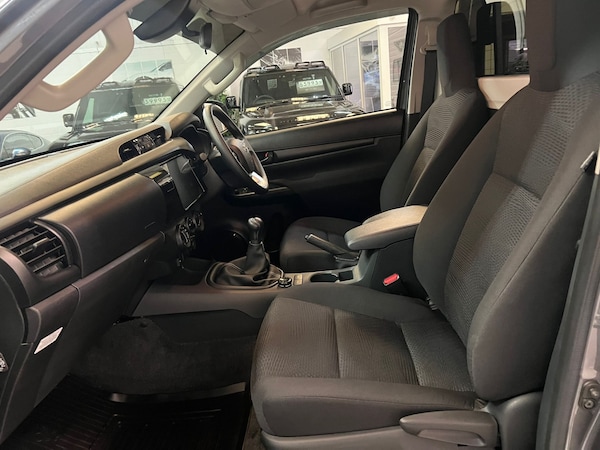 Used Toyota Hilux 2025 for sale - 75393983: Photo 17
