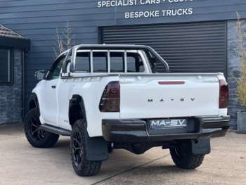 Used Toyota Hilux 2024 for sale - 74317926: Photo
