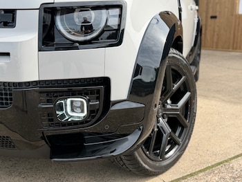 Used Land Rover Defender 2026 for sale - 78882129: Photo