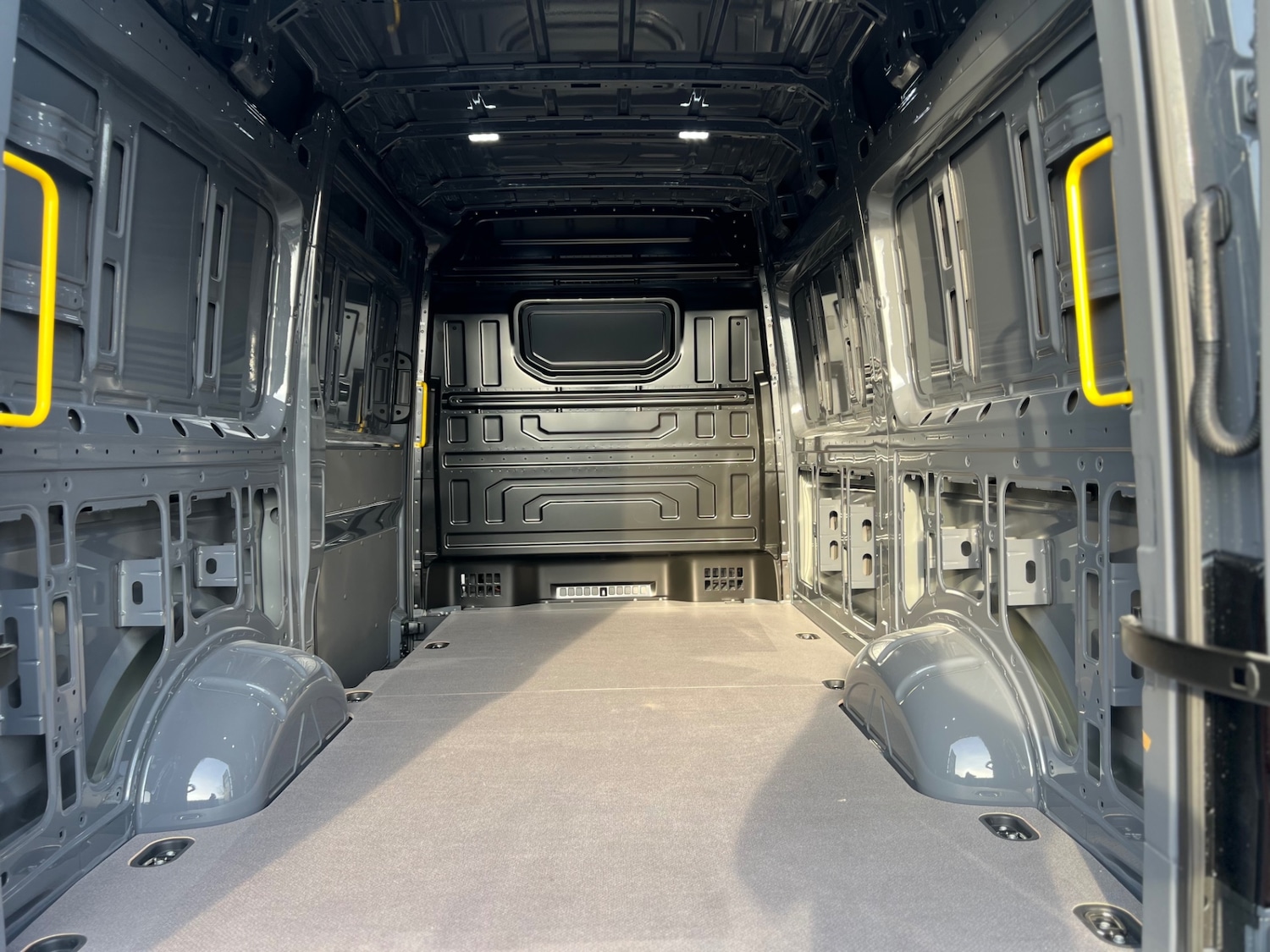 Used Volkswagen Crafter 2025 for sale - 77023730: Photo 52