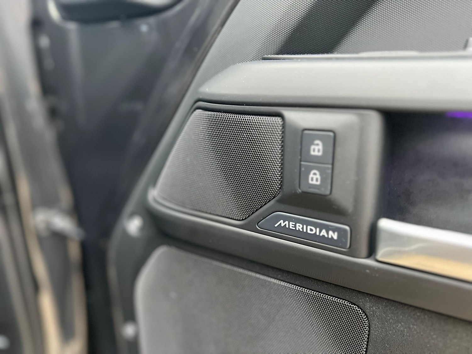 Used Land Rover Defender 2025 for sale - 76719092: Photo 10