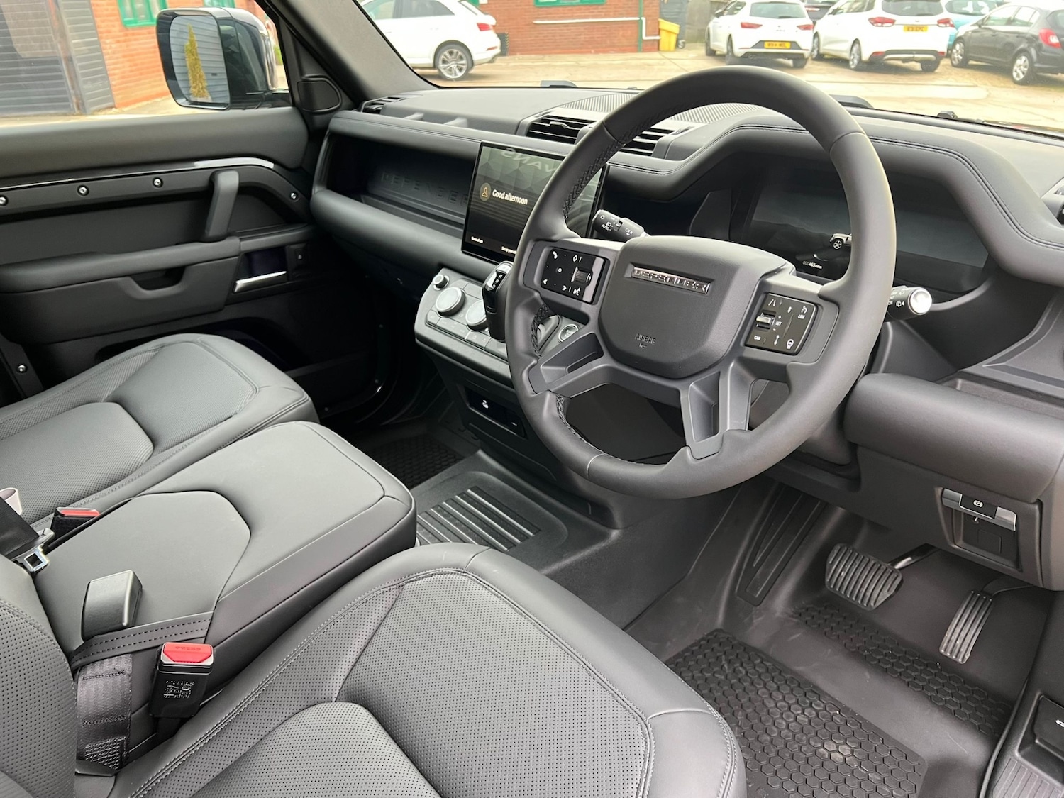 Used Land Rover Defender 2025 for sale - 76719092: Photo 5