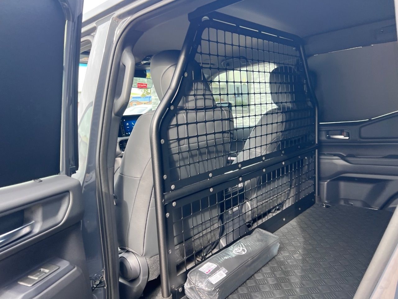 Used Toyota Land Cruiser 2025 for sale - 76948311: Photo 11