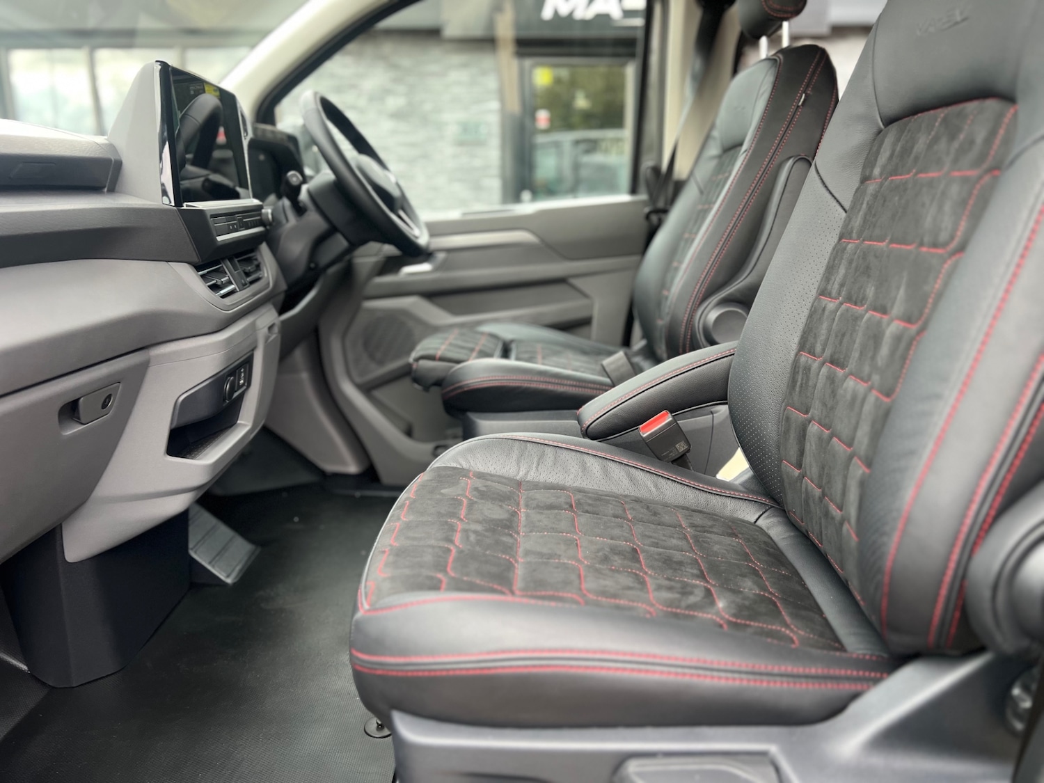 Used Volkswagen Transporter 2025 for sale - 76363338: Photo 5