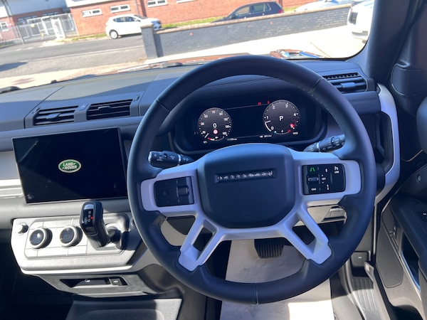 Used Land Rover Defender 2025 for sale - 75308899: Photo 25