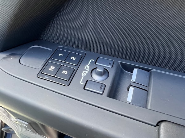 Used Land Rover Defender 2025 for sale - 75308899: Photo 26