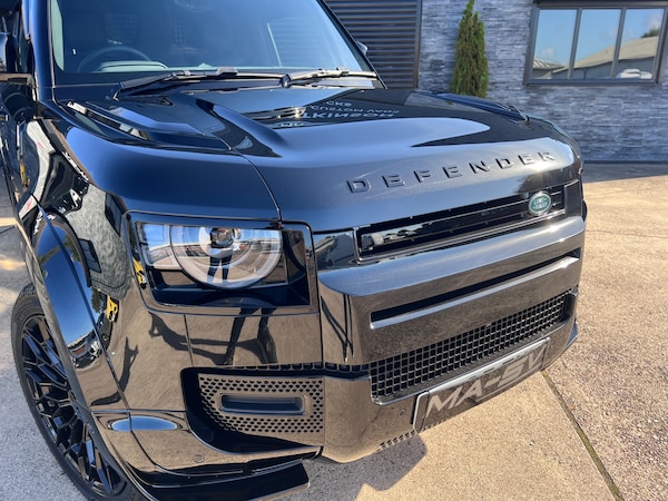 Used Land Rover Defender 2025 for sale - 75308899: Photo 4