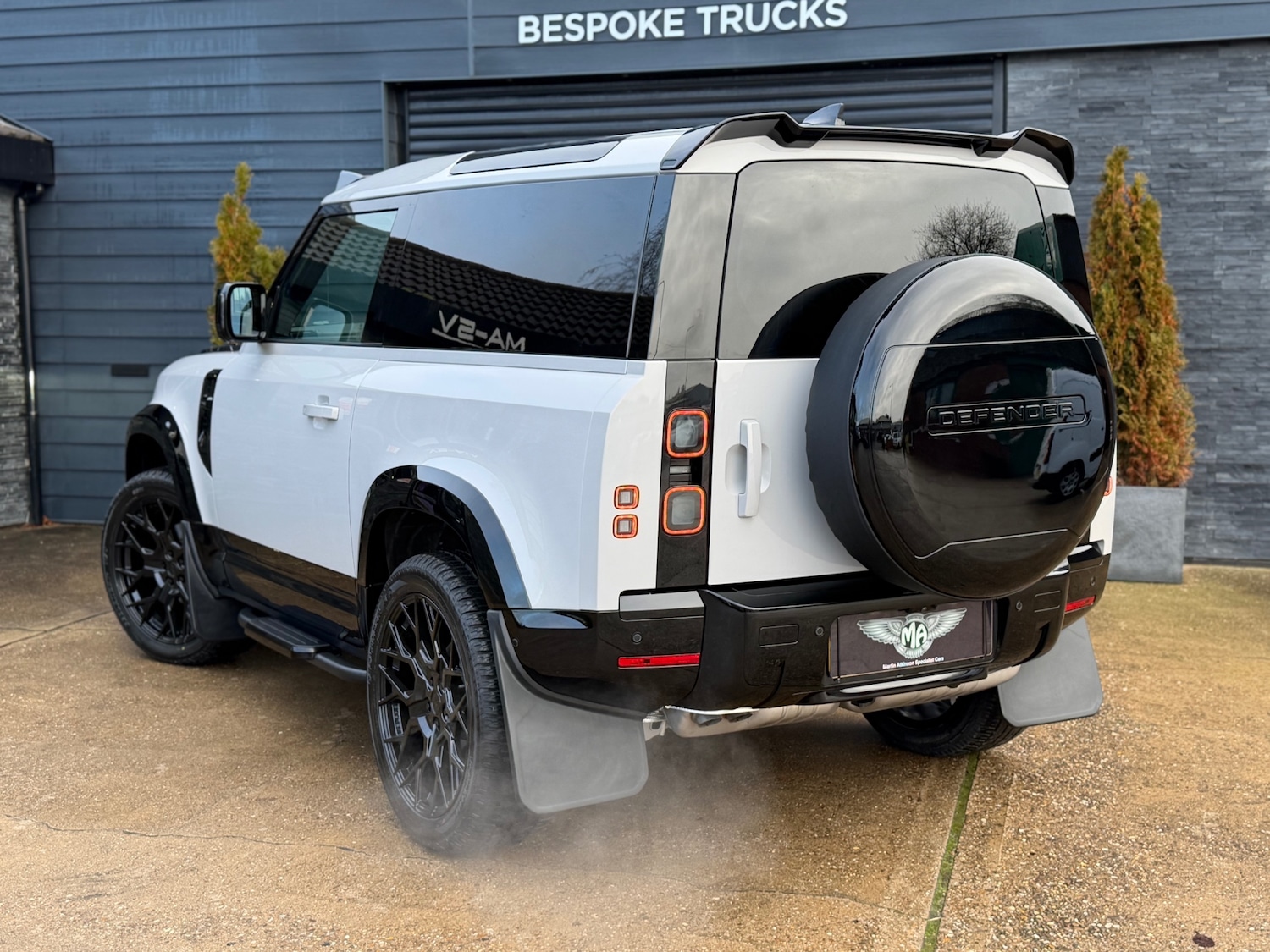 Used Land Rover Defender 2025 for sale - 76979507: Photo 3