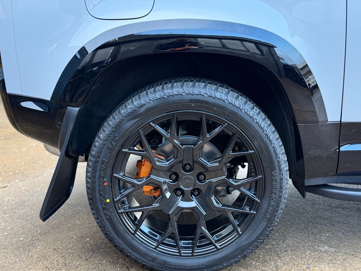 Used Land Rover Defender 2025 for sale - 76979507: Photo 30