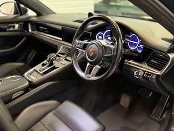 Used Porsche Panamera 2018 for sale - 79692669: Photo