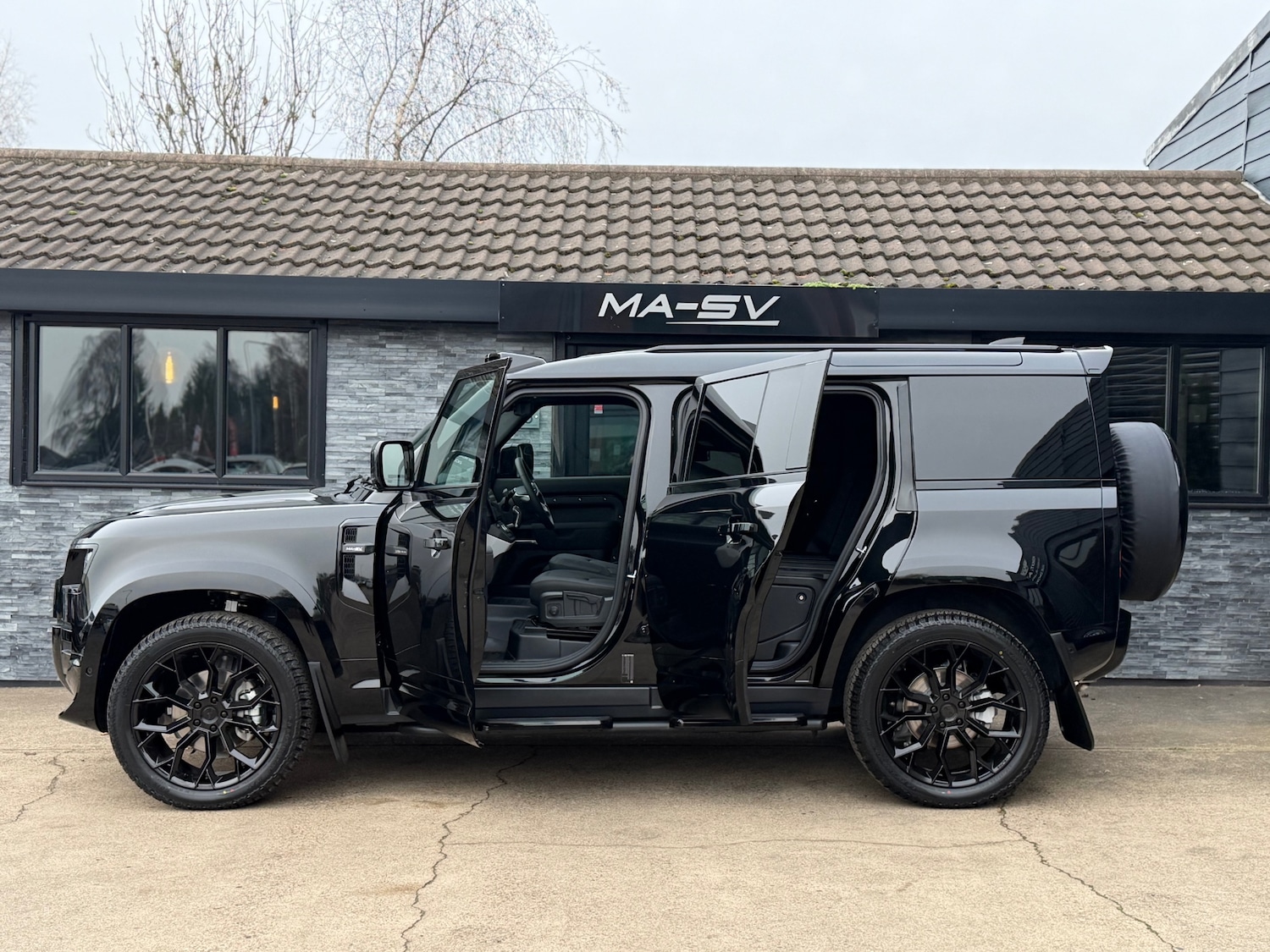 Used Land Rover Defender 2025 for sale - 77137533: Photo 20