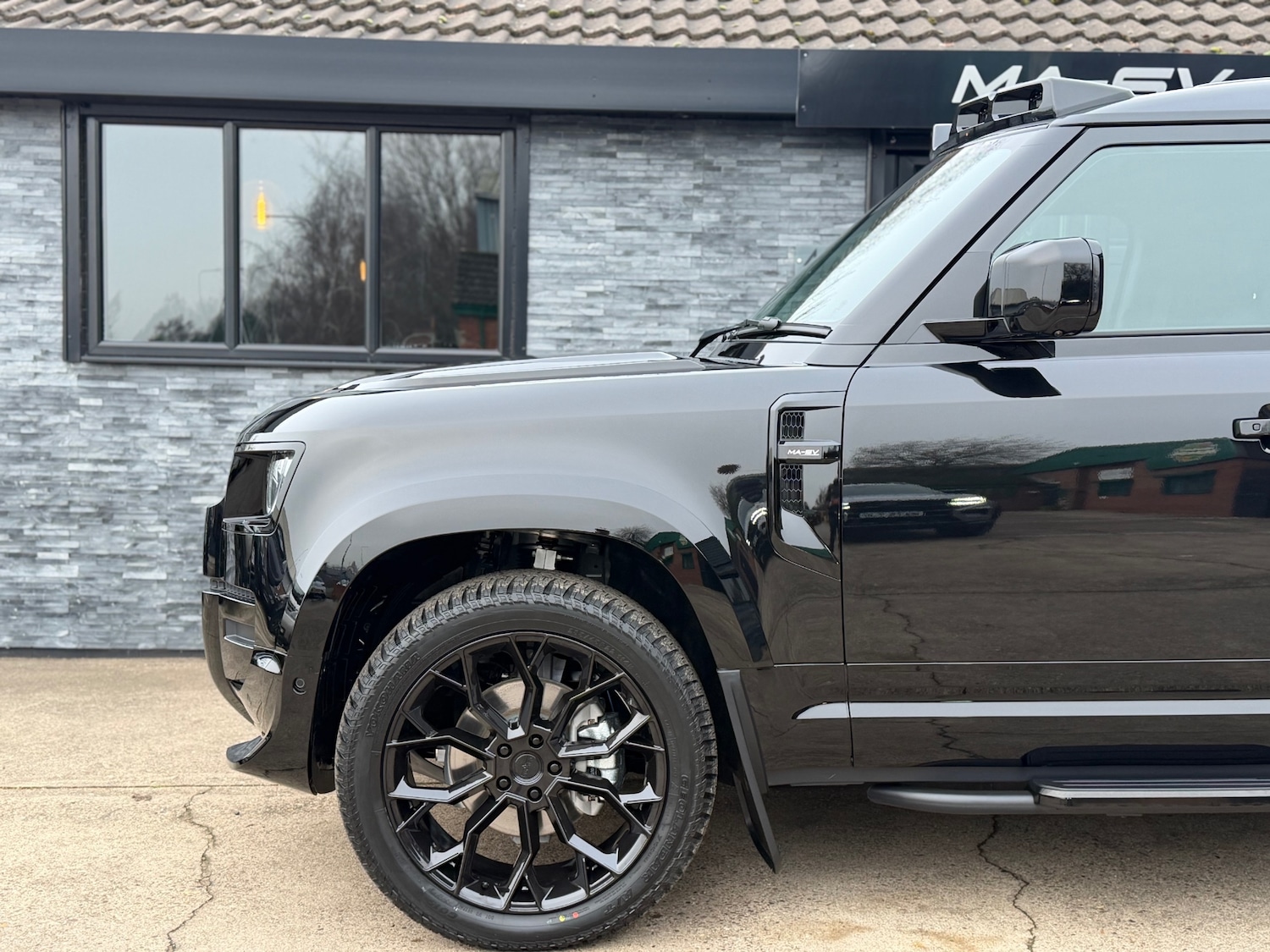 Used Land Rover Defender 2025 for sale - 77137533: Photo 21