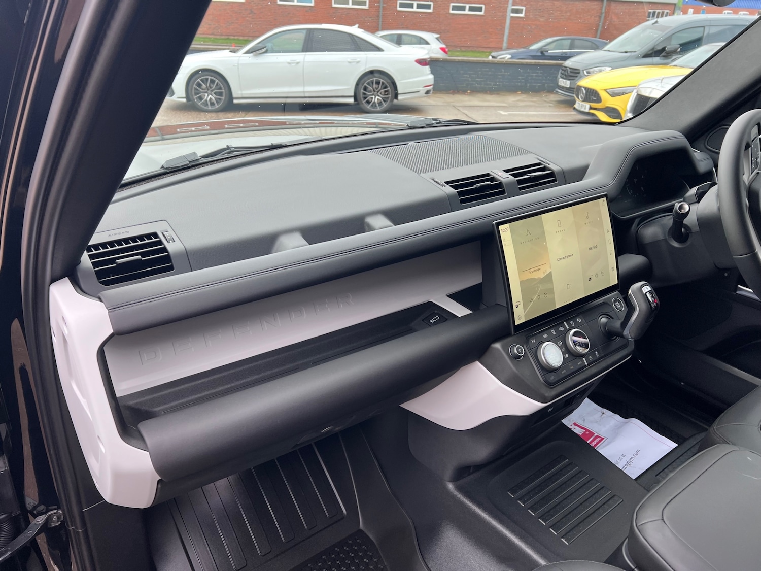 Used Land Rover Defender 2025 for sale - 76352837: Photo 6