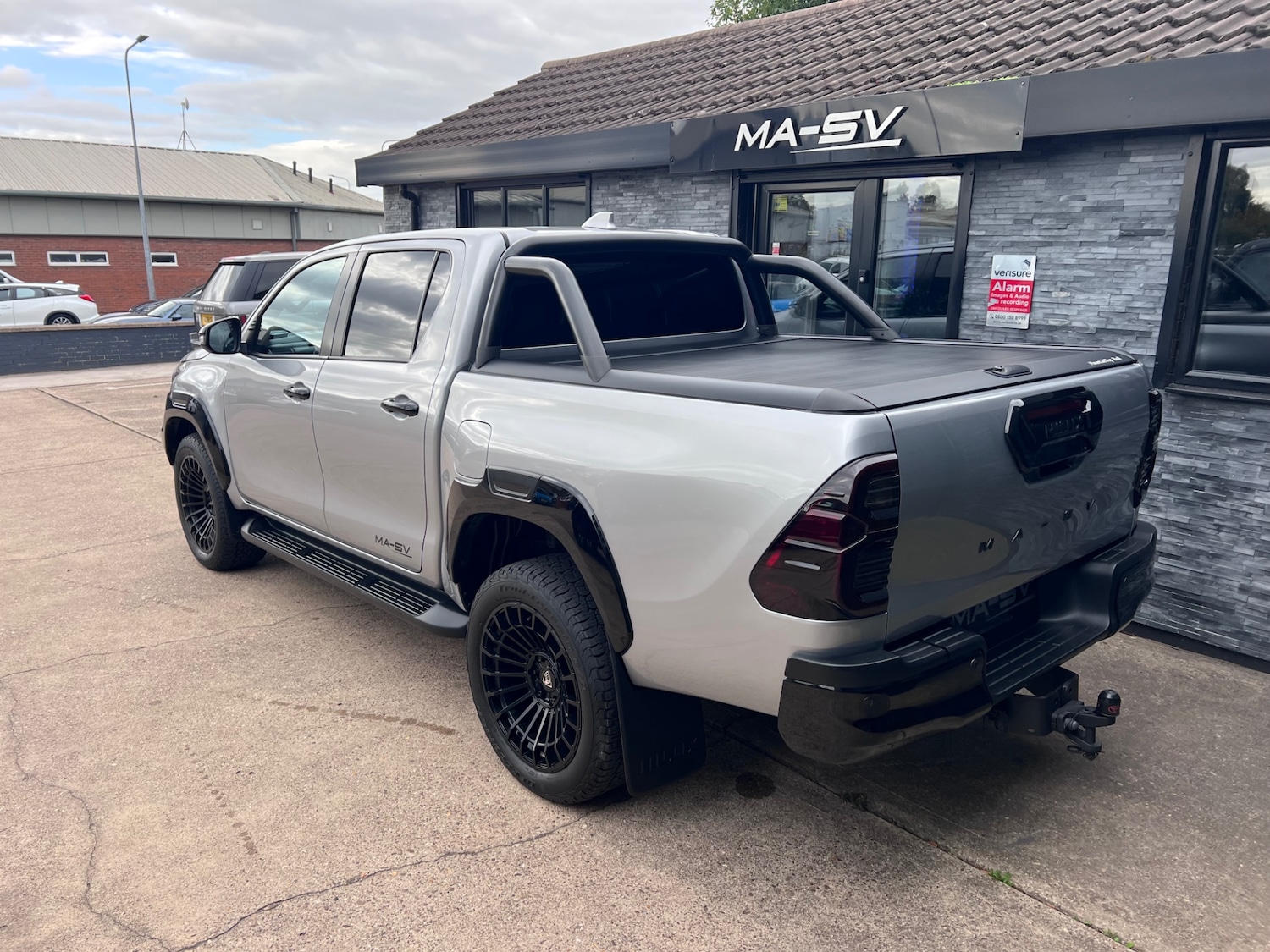 Used Toyota Hilux 2022 for sale - 75581191: Photo 12