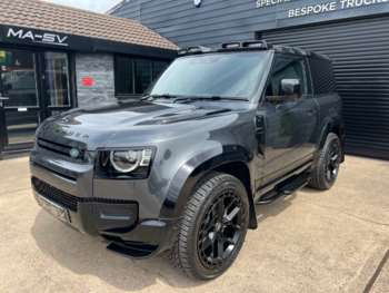 Used Land Rover Defender 2025 for sale - 75075371: Photo