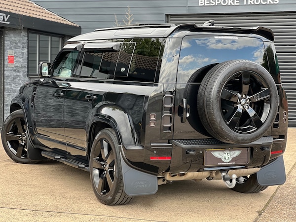 Used Land Rover Defender 2024 for sale - 75055047: Photo 10